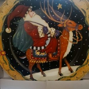 Christmas Cake Plate and Lifter